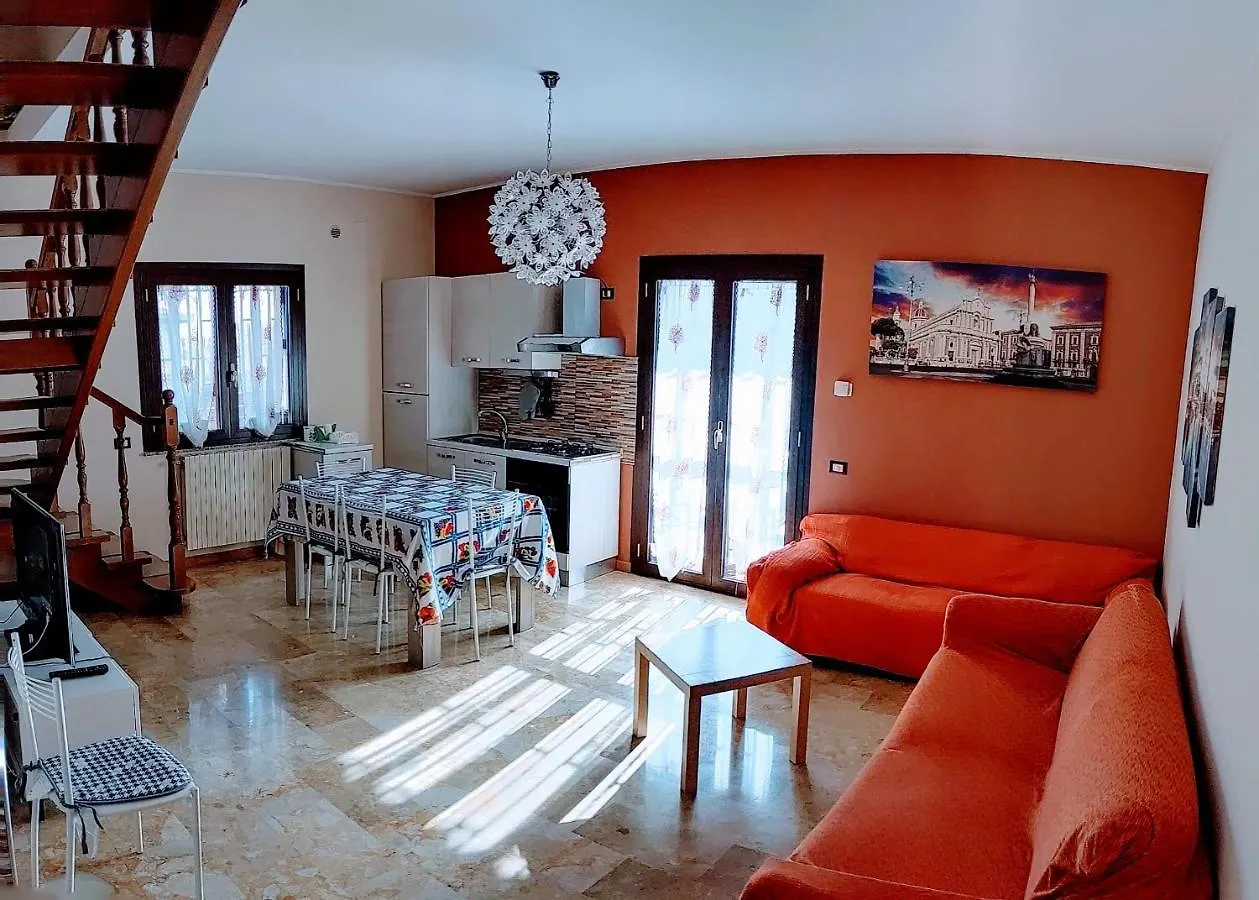 Casa Vacanze Volpe Dell'Etna Nicolosi Italy